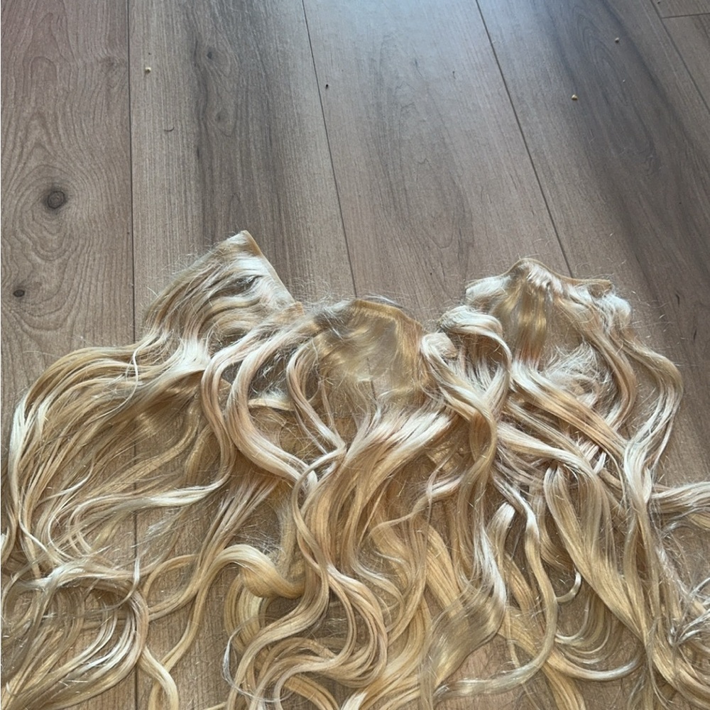Luxyhair brand clip in hair extensions